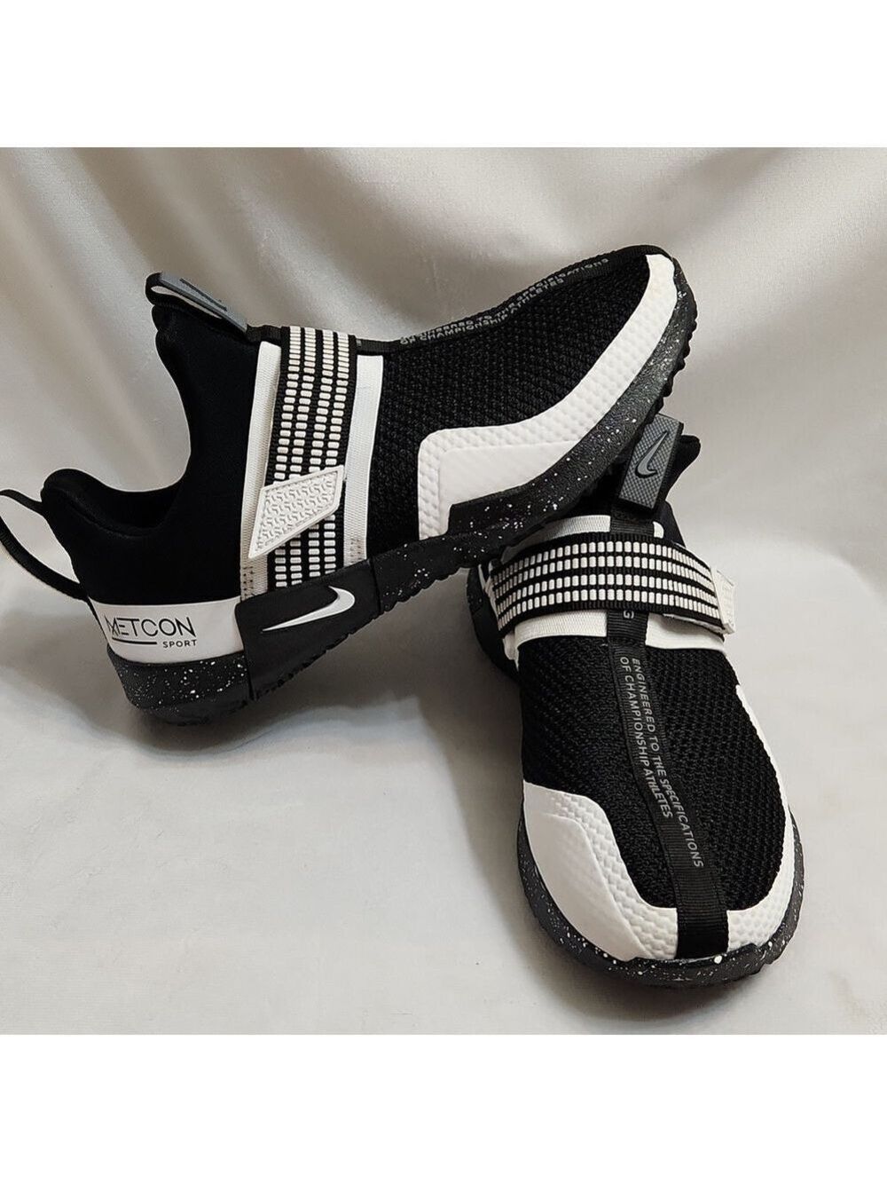 Nike Metcon Sport Black White Velcro Training Sneakers (M Size 7)